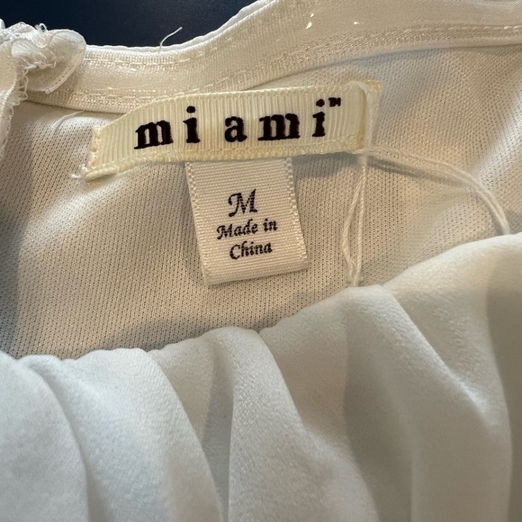 White Miami Bow Back Romper size Medium - Picture 6 of 6